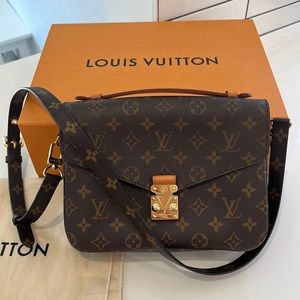 Louis Vuitton Pochette Métis